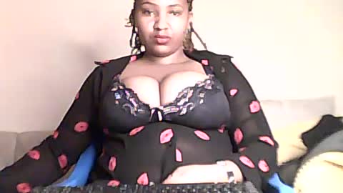 Snapshot of romina_26 chatting on July 2026 02:05:17 AM Romina 26 online show from July 2026 02:05:17 AM