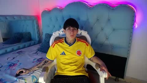 Snapshot of ronal_skinny chatting on July 2026 09:32:02 PM ronal_skinny online show from July 2026 09:32:02 PM