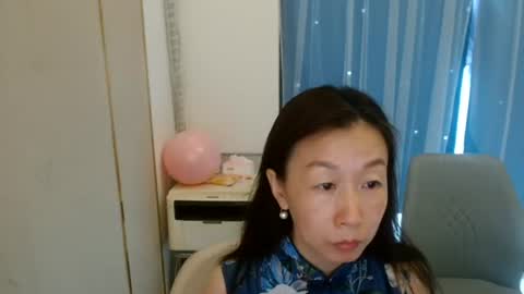Snapshot of rongrong0329 chatting on July 2026 12:04:02 AM sui sui online show from July 2026 12:04:02 AM
