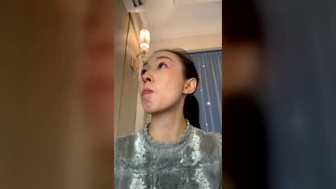 Snapshot of rongrong0329 chatting on July 2026 06:21:02 AM sui sui online show from July 2026 06:21:02 AM