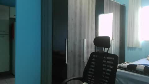 Snapshot of ronnispoto chatting on April 2026 08:31:01 PM ronny online show from April 2026 08:31:01 PM