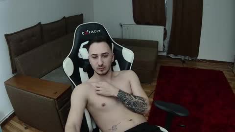 Snapshot of room4all chatting on January 2025 08:58:02 PM ionut online show from January 2025 08:58:02 PM