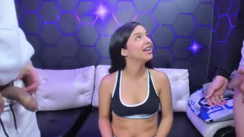 Snapshot of room_kitty chatting on March 2025 02:20:01 AM  MIA AND PAUL online show from March 2025 02:20:01 AM