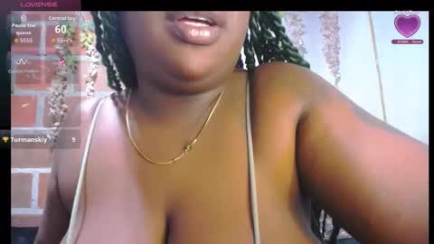 roos_veyker online show from October 2025 04:50:01 PM