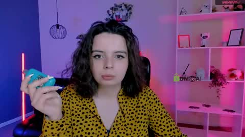 rosa_melt online show from May 2026 08:52:01 AM