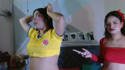 rosa_woolf online show from June 2026 12:10:01 PM
