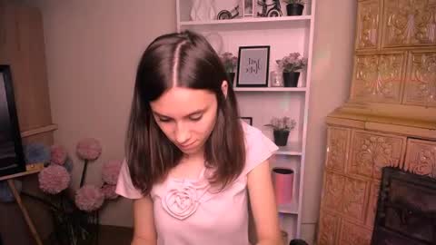 Snapshot of rosalais_ chatting on July 2026 06:51:01 AM Rose online show from July 2026 06:51:01 AM