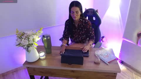 ROSALIN online show from October 2025 10:55:01 AM