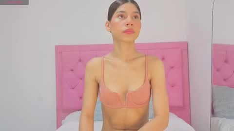 Snapshot of rosario_biancoo chatting on February 2026 02:45:01 PM rosario online show from February 2026 02:45:01 PM