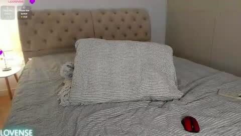 rosavelle01 online show from July 2026 08:52:02 PM