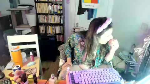 Snapshot of rose257044 chatting on November 2025 04:42:01 PM rose257044 online show from November 2025 04:42:01 PM