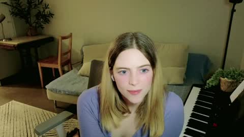 Snapshot of rose77782 chatting on April 2026 02:27:02 AM rose77782 online show from April 2026 02:27:02 AM