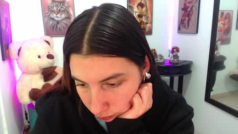 Rose online show from March 2025 04:46:01 PM