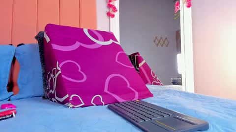 Snapshot of rose_thompson19 chatting on April 2026 07:09:01 PM Rosse online show from April 2026 07:09:01 PM