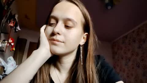 Sophie online show from December 2025 06:07:02 AM