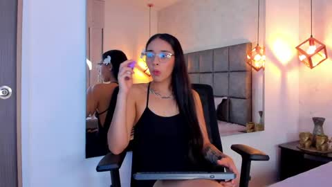 Snapshot of roseaurora chatting on May 2026 11:15:01 AM roseaurora online show from May 2026 11:15:01 AM