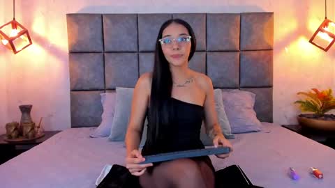 Snapshot of roseaurora chatting on May 2026 11:27:01 AM roseaurora online show from May 2026 11:27:01 AM