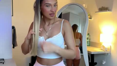 Bella  online show from March 2026 07:47:01 AM