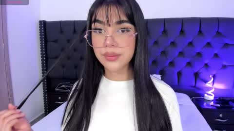 Rose online show from November 2025 02:17:01 PM