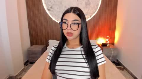 Snapshot of rosecassie chatting on March 2026 01:50:01 PM Rose online show from March 2026 01:50:01 PM