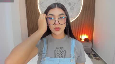 Snapshot of rosecassie chatting on March 2026 01:17:01 PM Rose online show from March 2026 01:17:01 PM