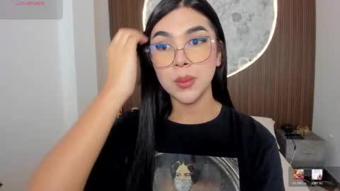 Snapshot of rosecassie chatting on April 2026 01:53:01 PM Rose online show from April 2026 01:53:01 PM