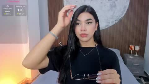 Snapshot of rosecassie chatting on April 2026 02:35:01 PM Rose online show from April 2026 02:35:01 PM