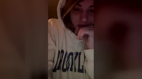 Snapshot of roseknows chatting on February 2026 09:15:01 AM Rose online show from February 2026 09:15:01 AM