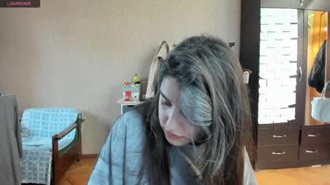 Snapshot of roselina_ chatting on May 2026 10:54:02 AM Rose online show from May 2026 10:54:02 AM