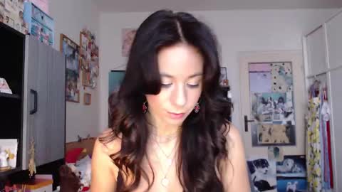 Rose online show from December 2025 01:06:01 PM