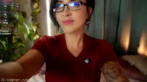 Stephani online show from August 2026 07:49:02 PM