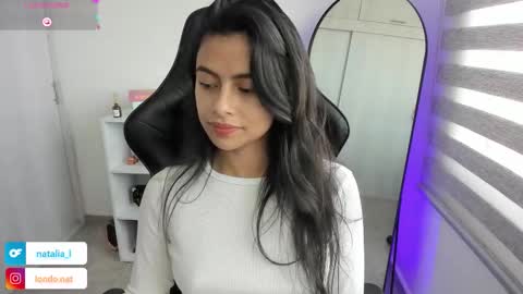 Nat online show from November 2025 02:53:02 PM