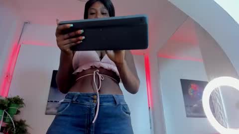 Snapshot of rosi_cooper chatting on March 2026 11:05:01 AM rosi_cooper online show from March 2026 11:05:01 AM