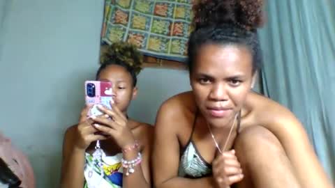 rosia22 online show from September 2025 06:44:02 PM