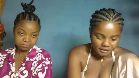 rosia22 online show from November 2025 04:30:01 PM