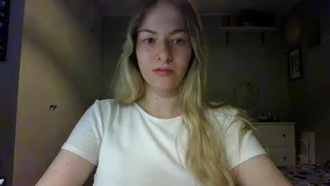 Rosie online show from October 2025 06:44:01 AM