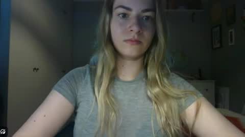 Snapshot of rosie_june chatting on July 2026 06:51:01 AM Rosie online show from July 2026 06:51:01 AM