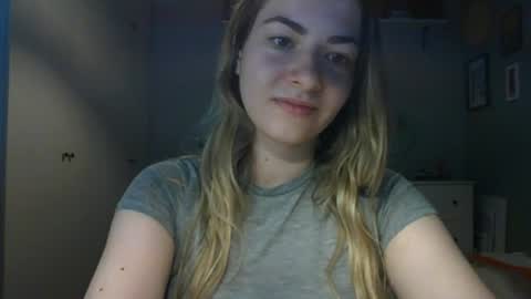 Snapshot of rosie_june chatting on July 2026 06:49:01 AM Rosie online show from July 2026 06:49:01 AM