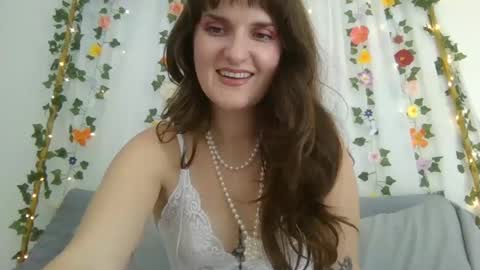 rosie_woods online show from October 2025 06:06:01 PM