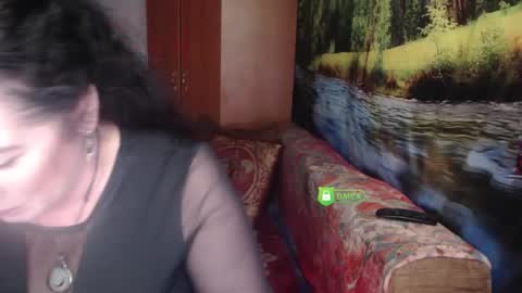 Snapshot of rositasky chatting on February 2025 07:05:01 AM RositaSky online show from February 2025 07:05:01 AM