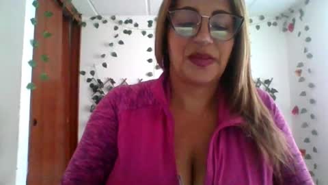 Rossana  online show from February 2026 12:28:01 PM