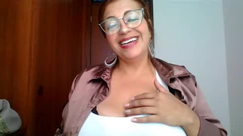 Snapshot of rossanalionheart chatting on April 2026 01:41:02 PM Rossana online show from April 2026 01:41:02 PM