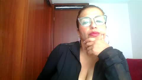 Snapshot of rossanalionheart chatting on May 2026 01:17:02 PM Rossana online show from May 2026 01:17:02 PM