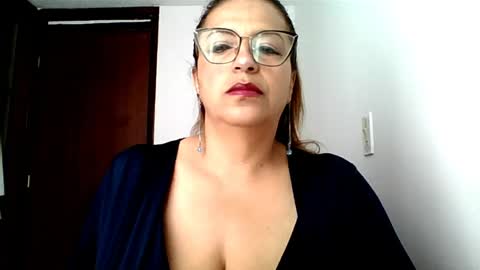 Snapshot of rossanalionheart chatting on June 2026 12:29:01 PM Rossana online show from June 2026 12:29:01 PM