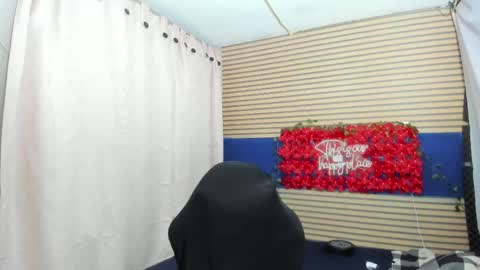 Snapshot of rosse_25 chatting on May 2026 12:10:01 PM Would you like to help me with supplementation and sports suits so I can compete in powerlifting online show from May 2026 12:10:01 PM