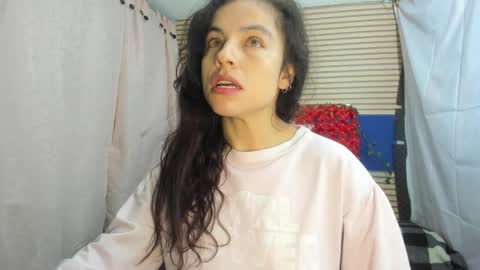 Snapshot of rosse_25 chatting on May 2026 12:34:02 PM Would you like to help me with supplementation and sports suits so I can compete in powerlifting online show from May 2026 12:34:02 PM