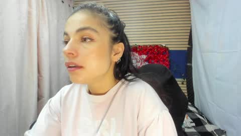 Snapshot of rosse_25 chatting on June 2026 01:24:02 PM Would you like to help me with supplementation and sports suits so I can compete in powerlifting online show from June 2026 01:24:02 PM
