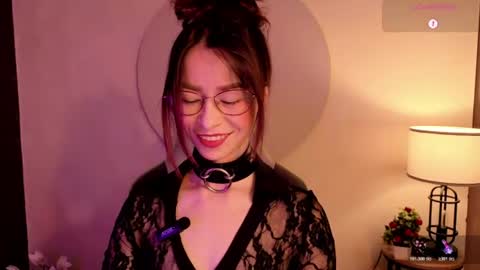 Snapshot of rosse_98_ chatting on June 2026 12:52:01 PM Miss Rosse online show from June 2026 12:52:01 PM