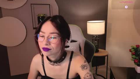 Snapshot of rosse_98_ chatting on July 2026 01:36:01 PM Miss Rosse online show from July 2026 01:36:01 PM