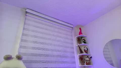   online show from December 2025 12:14:01 PM